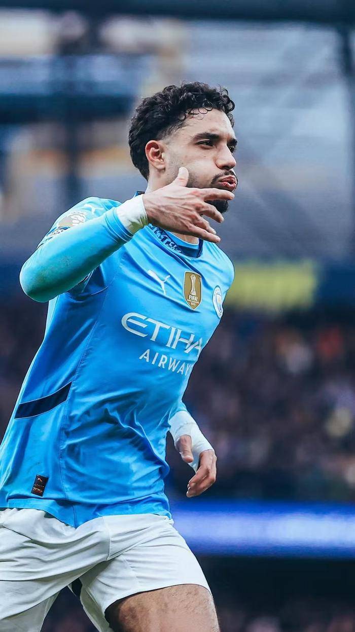 清晨欧篮联焦点战，曼城临场应变，底气十足，训练强度明显提升的简单介绍